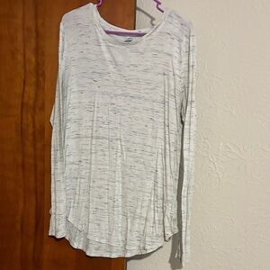 Old Navy Heathered White Long Sleeve Tee